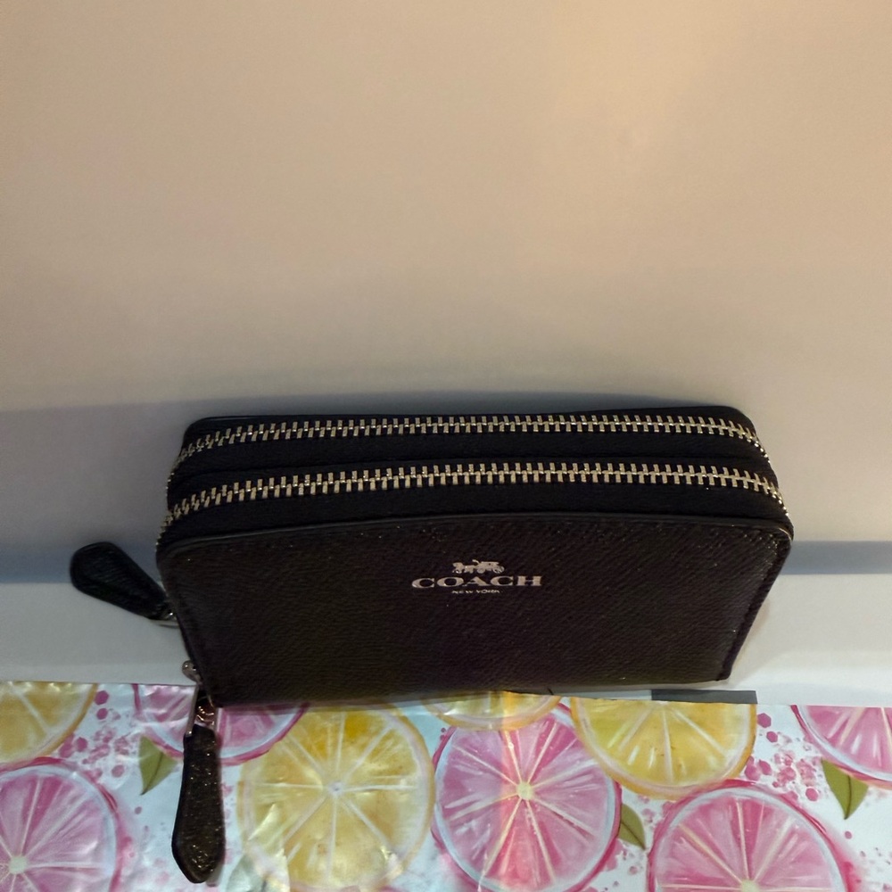 Coach Black Textured Wallet - Picture 3 of 7
